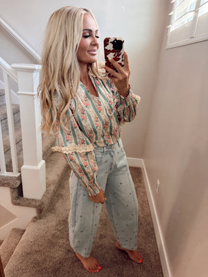 Fall balloon sleeve top